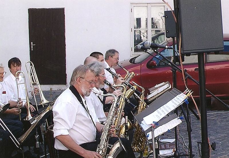 04 Pavel Novotný a Big Band  ZN.jpg