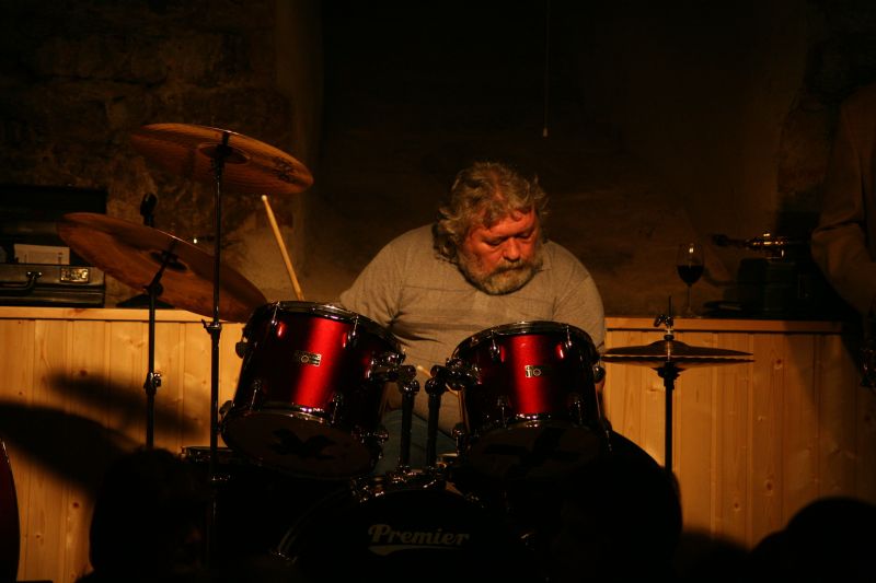 08 Jazz hraje Patrik Rosťa Jalůvka.jpg