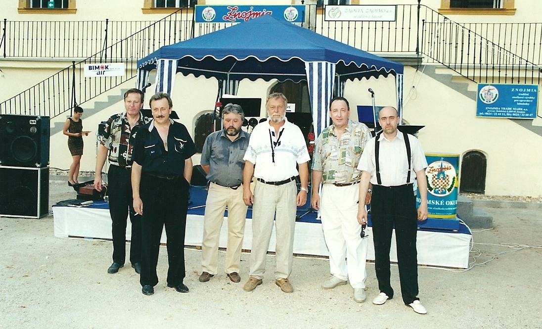 16 Hradní nádvoří Znojmo.jpg