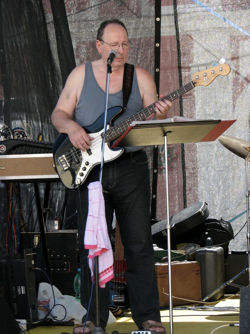 04 Meruňkové slavnosti 2009.jpg
